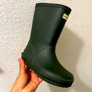 Kids hunter boots size 10